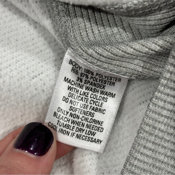 great northwest CLOTHING COMPANY™ PERFORMANCE Crew gray NWT Medium - Picture 5 of 10